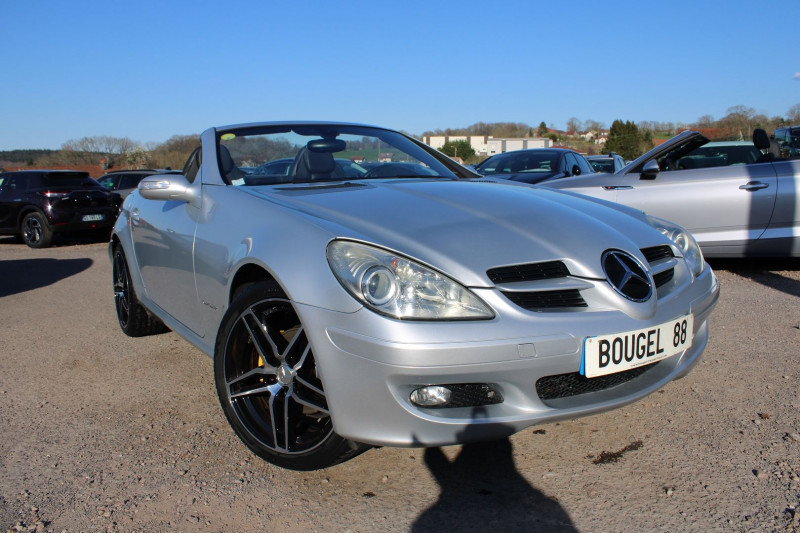 Mercedes-Benz CLASSE SLK CABRIOLET 200 KOMPRESSOR 163 CV CLIM AUDIO CUIR SPORT JA 18 TELEPHONE RÃGULATEUR Essence GRIS ARGENTÃ Occasion à vendre