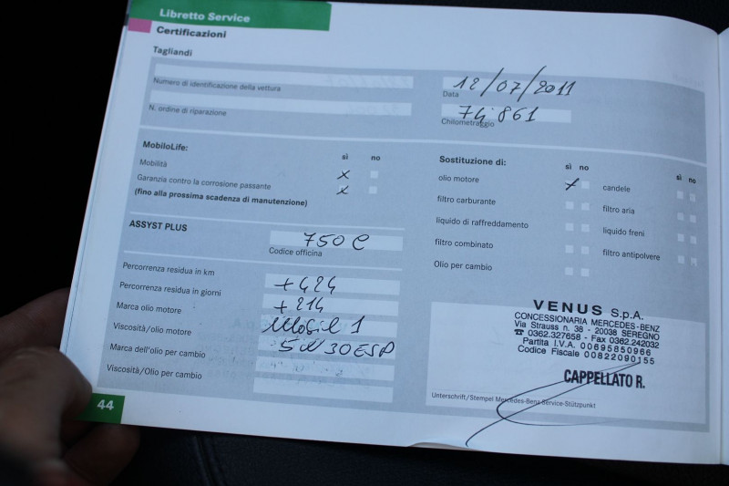 Photo 19 de l'offre de MERCEDES-BENZ CLASSE SLK CABRIOLET 200 KOMPRESSOR 163 CV CLIM AUDIO CUIR SPORT JA 18 TELEPHONE RÃGULATEUR à 11900€ chez Bougel transactions