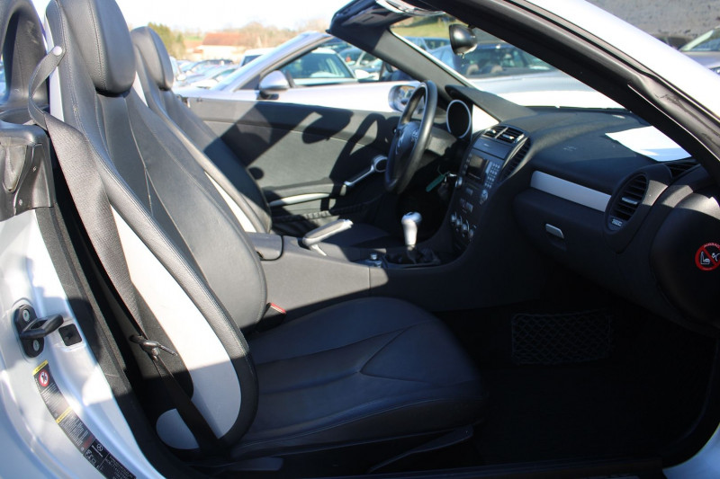 Photo 8 de l'offre de MERCEDES-BENZ CLASSE SLK CABRIOLET 200 KOMPRESSOR 163 CV CLIM AUDIO CUIR SPORT JA 18 TELEPHONE RÃGULATEUR à 11900€ chez Bougel transactions