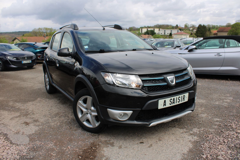 Dacia SANDERO III STEPWAY DCI 90 GPS MÃDIA USB LEDS ABS RÃGULATEUR BLUETOOTH RADARS CLIMAT DIESEL Diesel NOIR INTENSE Occasion à vendre