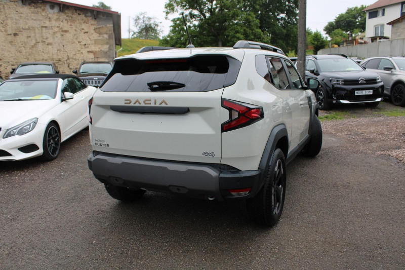 Photo 2 de l'offre de DACIA DUSTER VI EXTREME TCE 130 CV "4X4" GPS 3D JA 18 FULL LED CAMÃRA 360Â° PACK HIVER RÃGULATEUR à 28500€ chez Bougel transactions