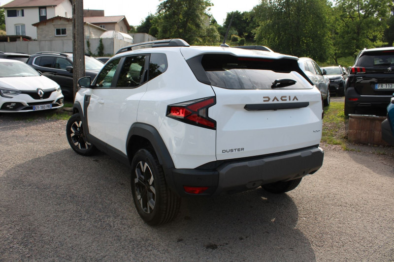 Photo 3 de l'offre de DACIA DUSTER VI MILD HYBRIDE EXTREME TCE 130 BOITE 6 CAMÃRA 360 FULL LEDS ANGLES MORTS CLIM AUTO à 25990€ chez Bougel transactions