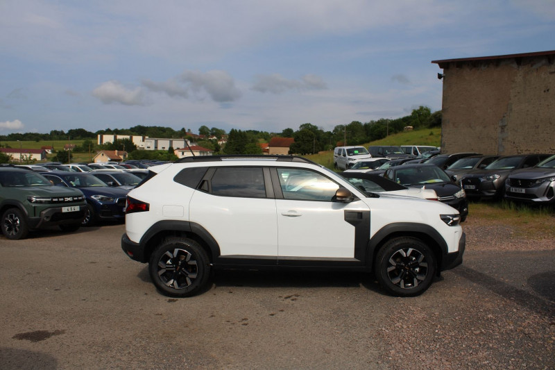Photo 5 de l'offre de DACIA DUSTER VI MILD HYBRIDE EXTREME TCE 130 BOITE 6 CAMÃRA 360 FULL LEDS ANGLES MORTS CLIM AUTO à 25990€ chez Bougel transactions