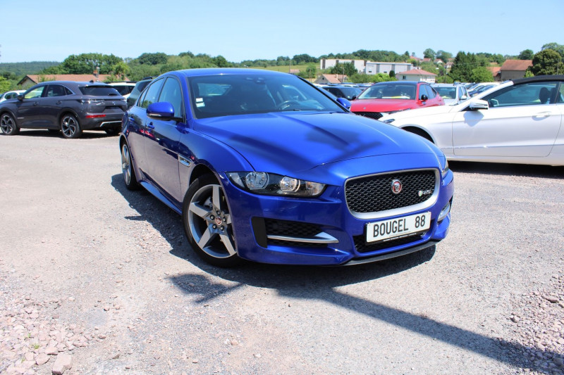 Jaguar XE 2LD 180 CV R-SPORT BOITE AUTO 8 VITESSES GPS COULEUR MÃDIA USB CUIR TURBO DIESEL Diesel BLEU SILVERSTONE Occasion à vendre
