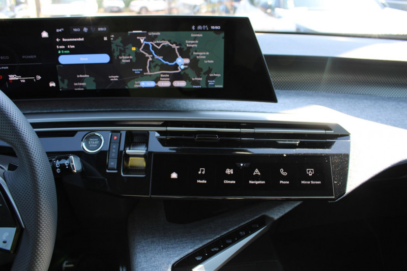 Photo 15 de l'offre de PEUGEOT 5008 PHASE 5 GT 145 CV HYBRIDE "7 PLACES" GPS 3D CAMÃRA USB JA 19 I-COKPIT BOITE AUTO DCS-6 à 36990€ chez Bougel transactions