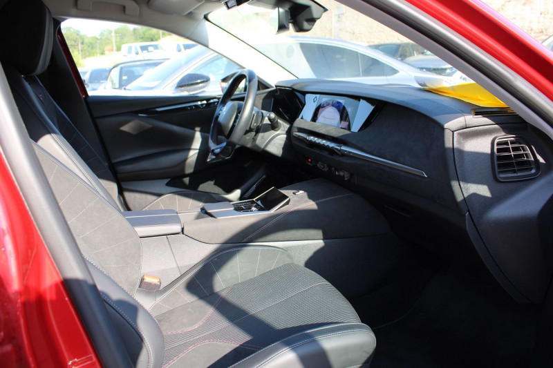 Photo 8 de l'offre de DS DS4 CROSSBACK  III PERFORMANCE LINE 1L5 BLUEHDI 130 CV EAT8 BOITE AUTO CAMÃRA 180 FULL LEDS  JA 19 à 27900€ chez Bougel transactions