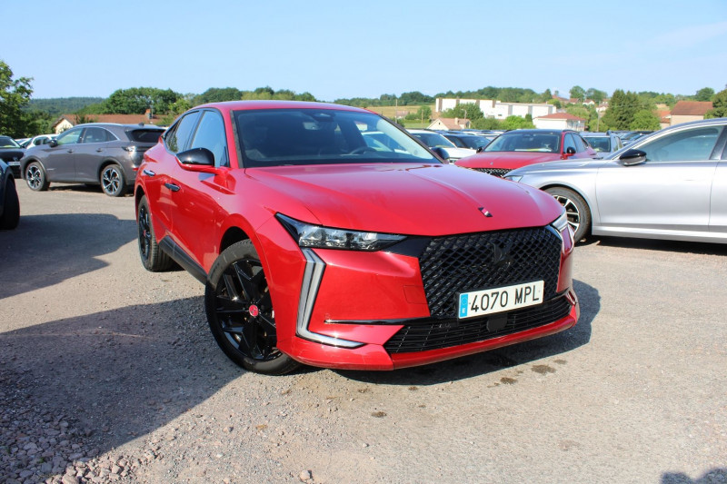 Ds DS4 CROSSBACK  III PERFORMANCE LINE 1L5 BLUEHDI 130 CV EAT8 BOITE AUTO CAMÃRA 180 FULL LEDS  JA 19 Diesel ROUGE ELIXIR Occasion à vendre