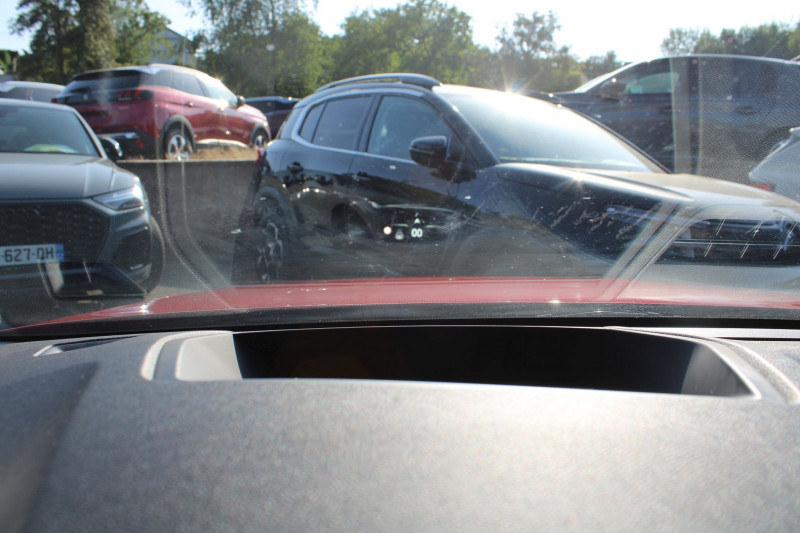 Photo 14 de l'offre de DS DS4 CROSSBACK  III PERFORMANCE LINE 1L5 BLUEHDI 130 CV EAT8 BOITE AUTO CAMÃRA 180 FULL LEDS  JA 19 à 27900€ chez Bougel transactions