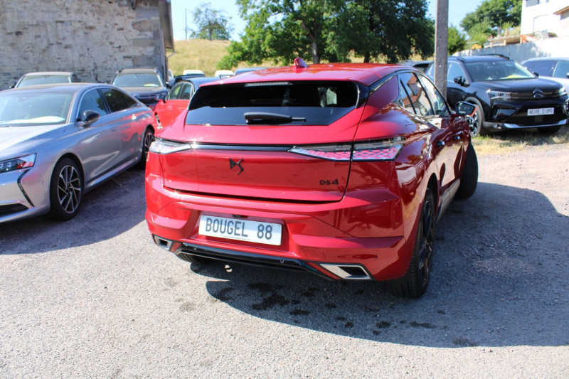 Photo 2 de l'offre de DS DS4 CROSSBACK III PERFORMANCE LINE 1L5 BLUEHDI 130 CV EAT8 BOITE AUTO CAMÃRA 180 FULL LEDS  JA 19 à 27900€ chez Bougel transactions