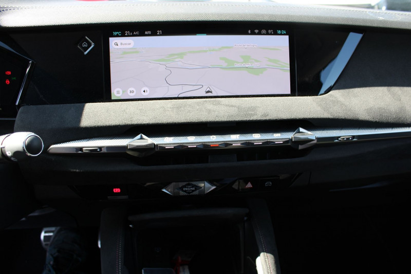 Photo 12 de l'offre de DS DS4 CROSSBACK III PERFORMANCE LINE 1L5 BLUEHDI 130 CV EAT8 BOITE AUTO CAMÃRA 180 FULL LEDS  JA 19 à 27900€ chez Bougel transactions