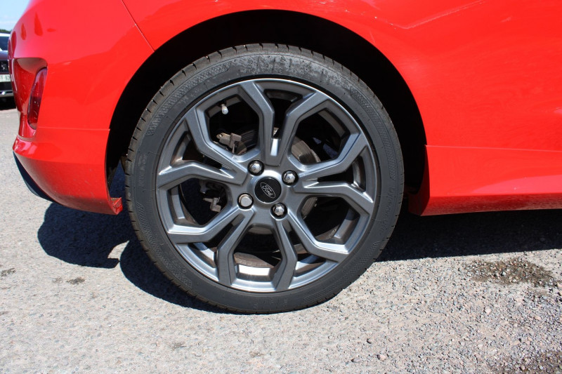 Photo 7 de l'offre de FORD FIESTA ST-LINE SPORT 140 CV ECOBOOST GPS 3D ANDOID USB JA 17 RADAR BLUETOOTH RÃGULATEUR à 12990€ chez Bougel transactions