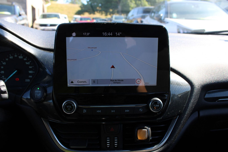 Photo 11 de l'offre de FORD FIESTA ST-LINE SPORT 140 CV ECOBOOST GPS 3D ANDOID USB JA 17 RADAR BLUETOOTH RÃGULATEUR à 12990€ chez Bougel transactions