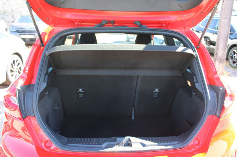 Photo 6 de l'offre de FORD FIESTA ST-LINE SPORT 140 CV ECOBOOST GPS 3D ANDOID USB JA 17 RADAR BLUETOOTH RÃGULATEUR à 12990€ chez Bougel transactions
