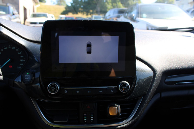 Photo 12 de l'offre de FORD FIESTA ST-LINE SPORT 140 CV ECOBOOST GPS 3D ANDOID USB JA 17 RADAR BLUETOOTH RÃGULATEUR à 12990€ chez Bougel transactions