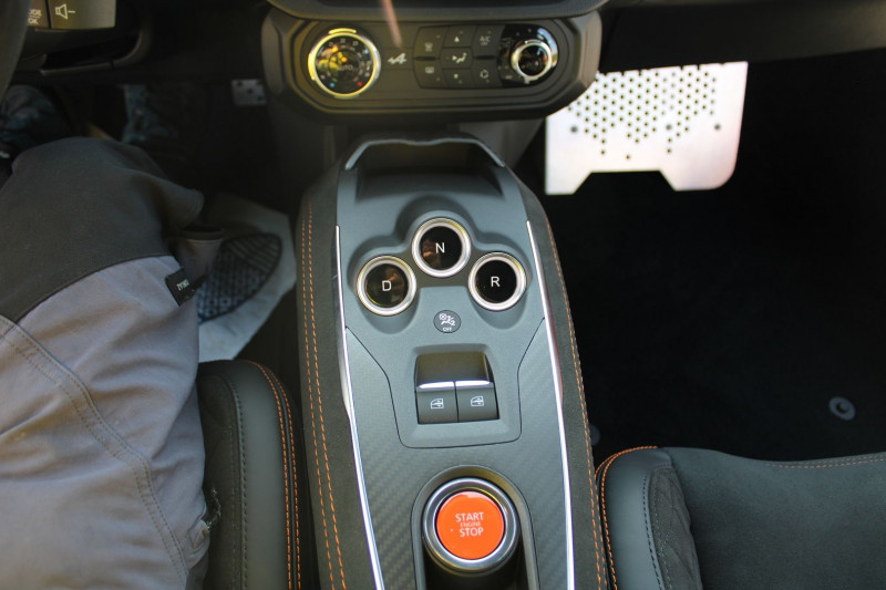 Photo 14 de l'offre de ALPINE A110 TURBO "S" 300 CV "PACK AERO" I-COKPIT RE TOIT CARBONE JA 18 BOITE AUTO+ PALETTES à 85000€ chez Bougel transactions