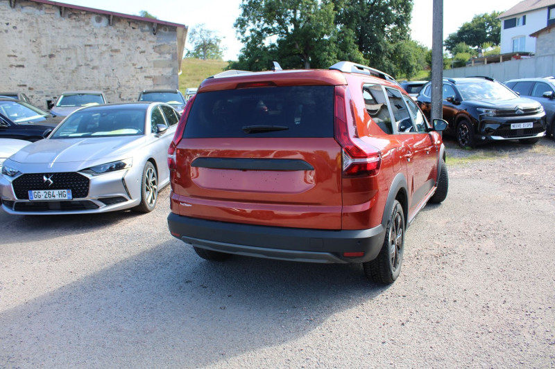 Photo 2 de l'offre de DACIA JOGGER TCE 100 CV ESS/GAZ EXTREME LIMITED EDITION CAMÃRA GRAND GPS 3D USB FULL LEDS BV6 à 16900€ chez Bougel transactions