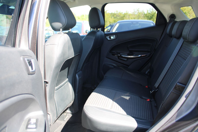 Photo 9 de l'offre de FORD ECOSPORT TITANIUM 125 CV ECOBOOST GPS 3D CLIM AUDIO USB JA 16 RADAR BLUETOOTH RÃGULATEUR à 13990€ chez Bougel transactions