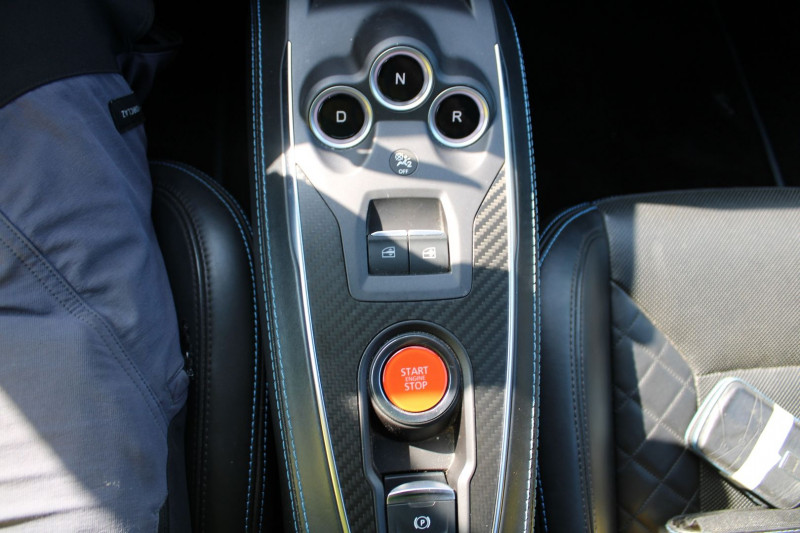 Photo 12 de l'offre de ALPINE A110 LEGENDE 1L8 TURBO 252 CV BOITE AUTO PALETTE FULL LEDS GPS 3D USB JANTES 18  ASR à 56900€ chez Bougel transactions