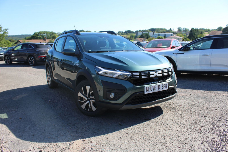 Dacia SANDERO 5 STEPWAY ECO GPL 100 CV EXPRESSION USB CAMÃRA GPS 3D FULL LED PK HIVER RÃGULATEUR GPL VERT CEDRE Occasion à vendre