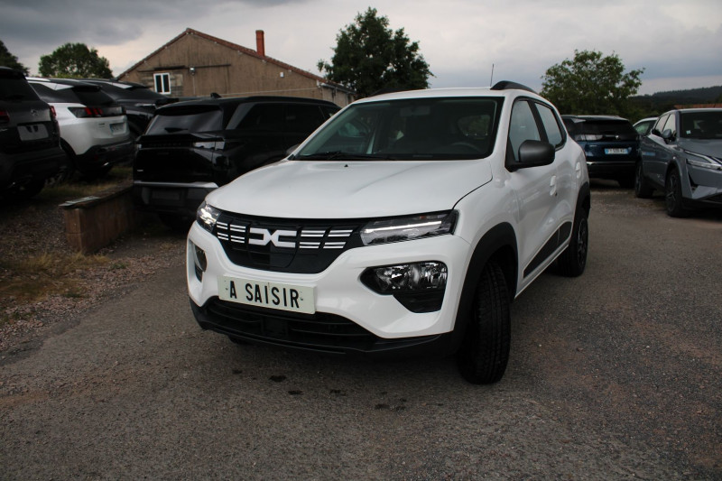 Photo 4 de l'offre de DACIA SPRING II ELECT. CONFORT PLUS CAMÃRA GPS USB CUIR LIMITEUR BLUETOOTH LEDS ACCOUDOIR  ABS à 10990€ chez Bougel transactions