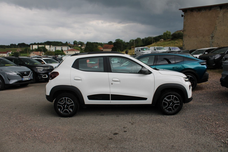 Photo 5 de l'offre de DACIA SPRING II ELECT. CONFORT PLUS CAMÃRA GPS USB CUIR LIMITEUR BLUETOOTH LEDS ACCOUDOIR  ABS à 10990€ chez Bougel transactions