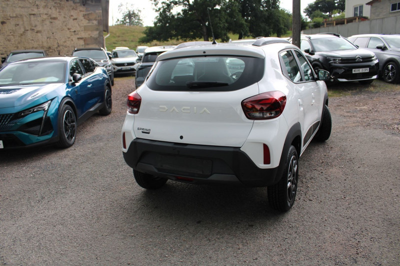 Photo 2 de l'offre de DACIA SPRING II ELECT. CONFORT PLUS CAMÃRA GPS USB CUIR LIMITEUR BLUETOOTH LEDS ACCOUDOIR  ABS à 10990€ chez Bougel transactions