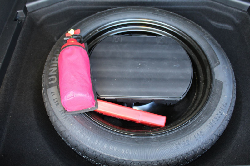 Photo 7 de l'offre de PEUGEOT 3008 III BLUE HDI 130 CV ALLURE GPS 3D CAMÃRA TOIT PANO JA 18 I-COKPIT BOITE AUTO EAT-8 à 17990€ chez Bougel transactions