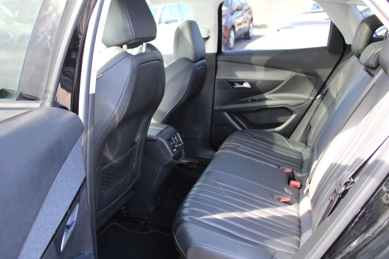 Photo 9 de l'offre de PEUGEOT 3008 III BLUE HDI 130 CV ALLURE GPS 3D CAMÃRA TOIT PANO JA 18 I-COKPIT BOITE AUTO EAT-8 à 17990€ chez Bougel transactions