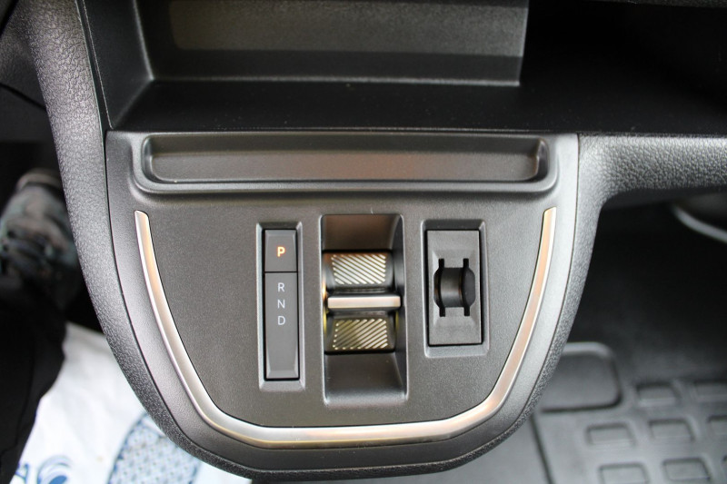 Photo 15 de l'offre de CITROEN JUMPY 4 XL "5 PLACES" 2L HDI 180 CV GPS CAMÃRA I-COKPIT BOITE AUTO EAT-8 TVA=31658 E HT à 37990€ chez Bougel transactions