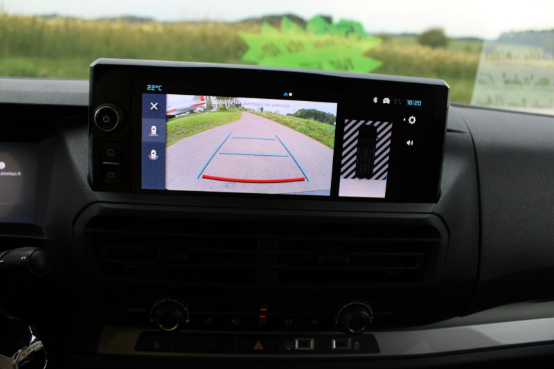 Photo 13 de l'offre de CITROEN JUMPY 4 XL "5 PLACES" 2L HDI 180 CV GPS CAMÃRA I-COKPIT BOITE AUTO EAT-8 TVA=31658 E HT à 37990€ chez Bougel transactions