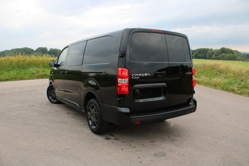 Photo 3 de l'offre de CITROEN JUMPY 4 XL "5 PLACES" 2L HDI 180 CV GPS CAMÃRA I-COKPIT BOITE AUTO EAT-8 TVA=31658 E HT à 37990€ chez Bougel transactions