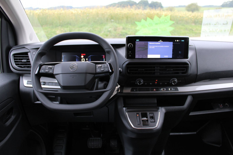 Photo 9 de l'offre de CITROEN JUMPY 4 XL "5 PLACES" 2L HDI 180 CV GPS CAMÃRA I-COKPIT BOITE AUTO EAT-8 TVA=31658 E HT à 37990€ chez Bougel transactions