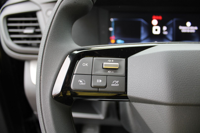 Photo 10 de l'offre de CITROEN JUMPY 4 XL "5 PLACES" 2L HDI 180 CV GPS CAMÃRA I-COKPIT BOITE AUTO EAT-8 TVA=31658 E HT à 37990€ chez Bougel transactions