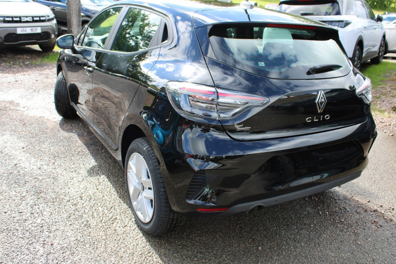 Photo 4 de l'offre de RENAULT CLIO VI EVOLUTION DIESEL BLUEDCI 100 CV BOITE 6V CAMÃRA USB GPS LINK BLUETOOTH FULL LEDS à 20900€ chez Bougel transactions