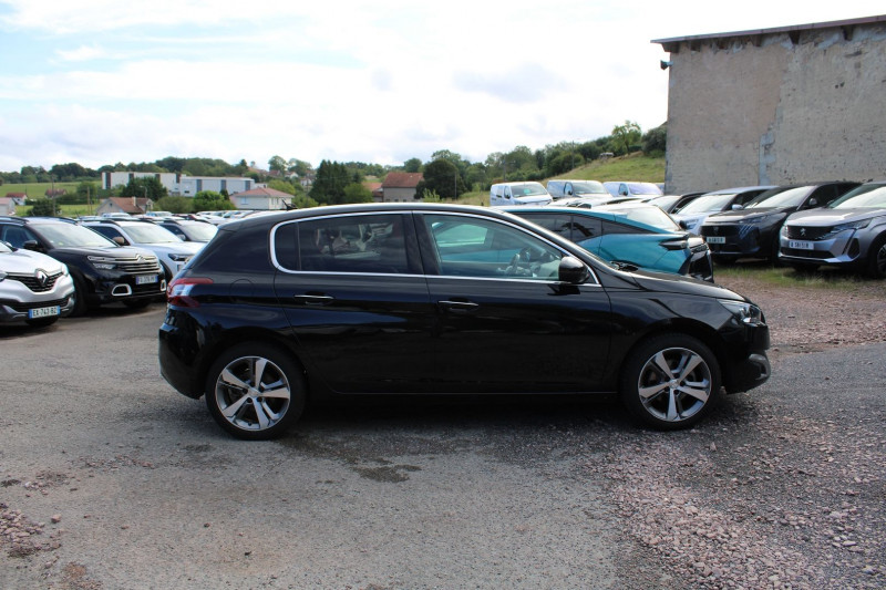 Photo 5 de l'offre de PEUGEOT 308 II FELINE 130 CV ESSENCE GPS 3D FULL LED TOIT PANO JA 17 AUDIO USB RADAR RÃGULATEUR à 12990€ chez Bougel transactions