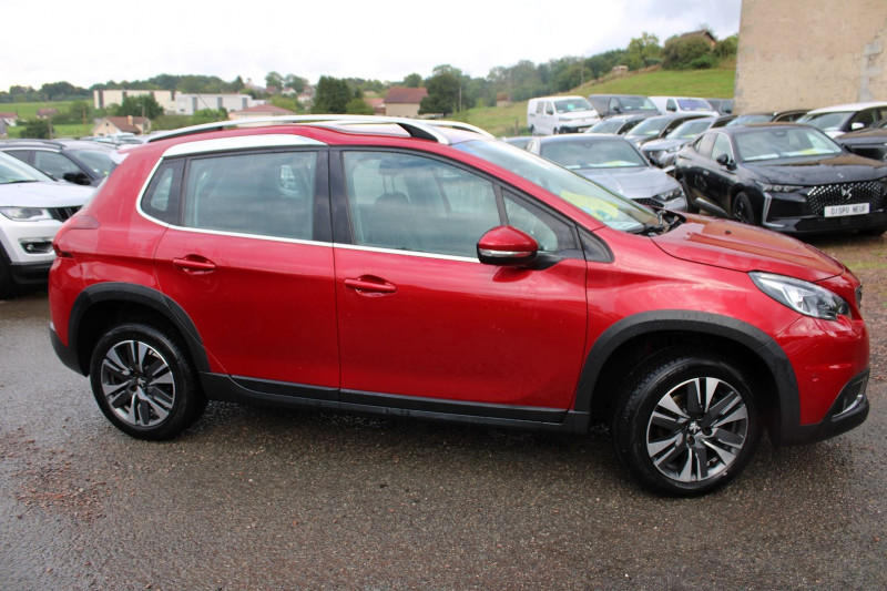 Photo 2 de l'offre de PEUGEOT 2008 II 1L5 BLUEHDI 100 CV ALLURE LUXE CAMÃRA GPS RÃGULATEUR BLUETOOTH MI CUIR JANTES 16 à 12990€ chez Bougel transactions