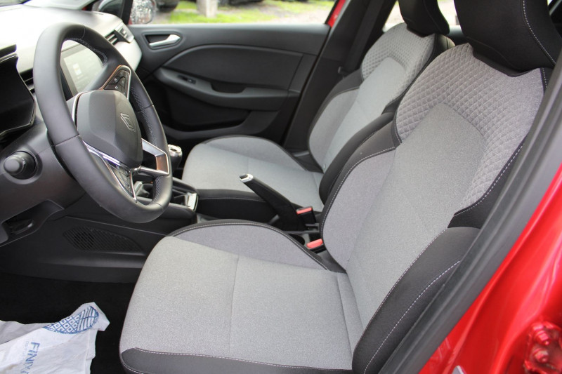 Photo 7 de l'offre de RENAULT CLIO VI EVOLUTION 1L5 DCI 100 CV GPS CARPLAY I-COKPIT RE USB RADAR BLUETOOTH RÃGULATEUR à 18500€ chez Bougel transactions