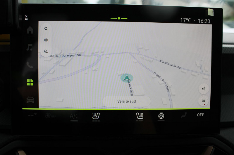 Photo 12 de l'offre de DACIA DUSTER VI EXTREME 140 CV HYBRIDE GPS 3D JA 18 CAMÃRA 360Â° USB I-COKPIT FULL LED BOITE AUTO à 27990€ chez Bougel transactions