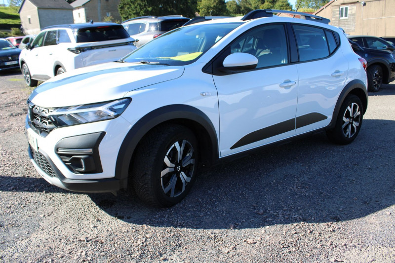 Photo 5 de l'offre de DACIA SANDERO 4 STEPWAY 90 CV 1L TCE EDC BOITE AUTO CLIM AUTO GPS 3D USB RÃGULATEUR BLUETOOTH à 13990€ chez Bougel transactions