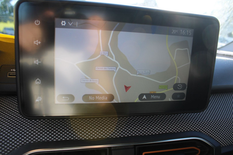 Photo 8 de l'offre de DACIA SANDERO 4 STEPWAY 90 CV 1L TCE EDC BOITE AUTO CLIM AUTO GPS 3D USB RÃGULATEUR BLUETOOTH à 13990€ chez Bougel transactions