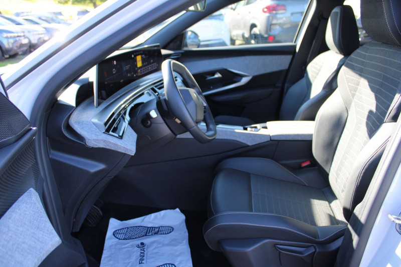 Photo 7 de l'offre de PEUGEOT 3008 PHASE 5 ALLURE 145 CV HYBRIDE GPS 3D CAMÃRA TOIT PANO RE JA 19 I-COKPIT BOITE AUTO DSC-6 à 31500€ chez Bougel transactions