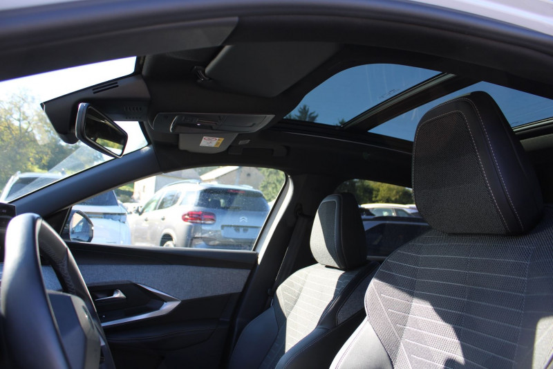 Photo 8 de l'offre de PEUGEOT 3008 PHASE 5 ALLURE 145 CV HYBRIDE GPS 3D CAMÃRA TOIT PANO RE JA 19 I-COKPIT BOITE AUTO DSC-6 à 31500€ chez Bougel transactions