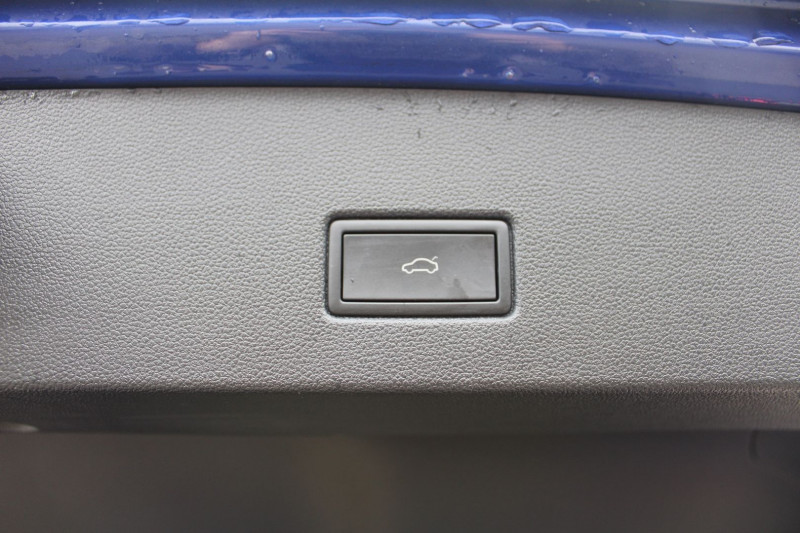 Photo 7 de l'offre de VOLKSWAGEN T-ROC II R-LINE TSI 150 CV EVO GPS 3D CAMÃRA JA 18 USB I-COKPIT FULL LED BOITE AUTO DSG-7 à 31500€ chez Bougel transactions