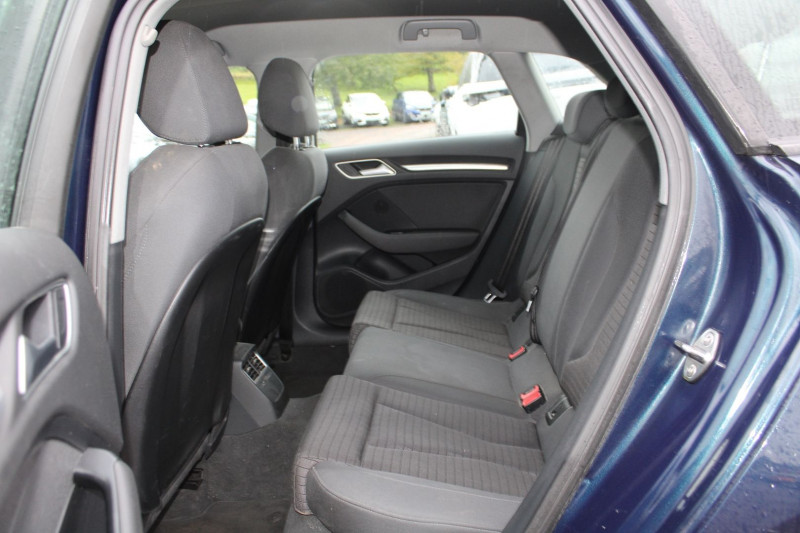 Photo 9 de l'offre de AUDI A3 SPORTBACK 2L TDI 150 CV AMBITION GPS 3D XÃNON+LEDS CLIM JA 17 RADAR BLUETOOTH RÃGULATEUR à 11990€ chez Bougel transactions