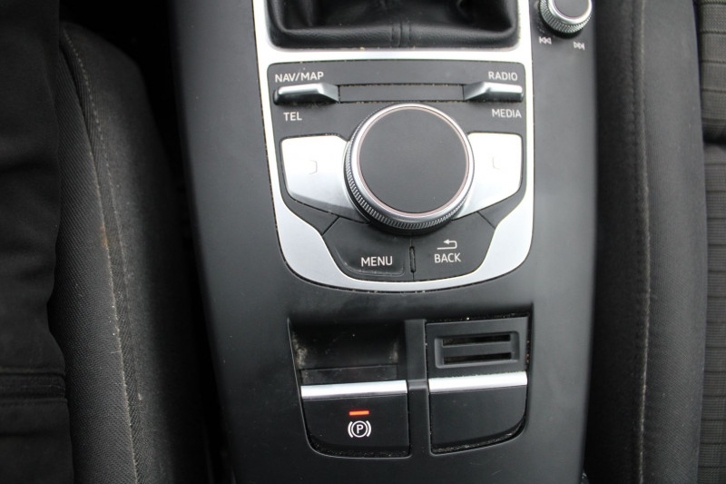 Photo 14 de l'offre de AUDI A3 SPORTBACK 2L TDI 150 CV AMBITION GPS 3D XÃNON+LEDS CLIM JA 17 RADAR BLUETOOTH RÃGULATEUR à 11990€ chez Bougel transactions