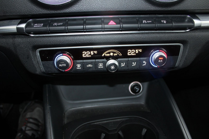 Photo 13 de l'offre de AUDI A3 SPORTBACK 2L TDI 150 CV AMBITION GPS 3D XÃNON+LEDS CLIM JA 17 RADAR BLUETOOTH RÃGULATEUR à 11990€ chez Bougel transactions