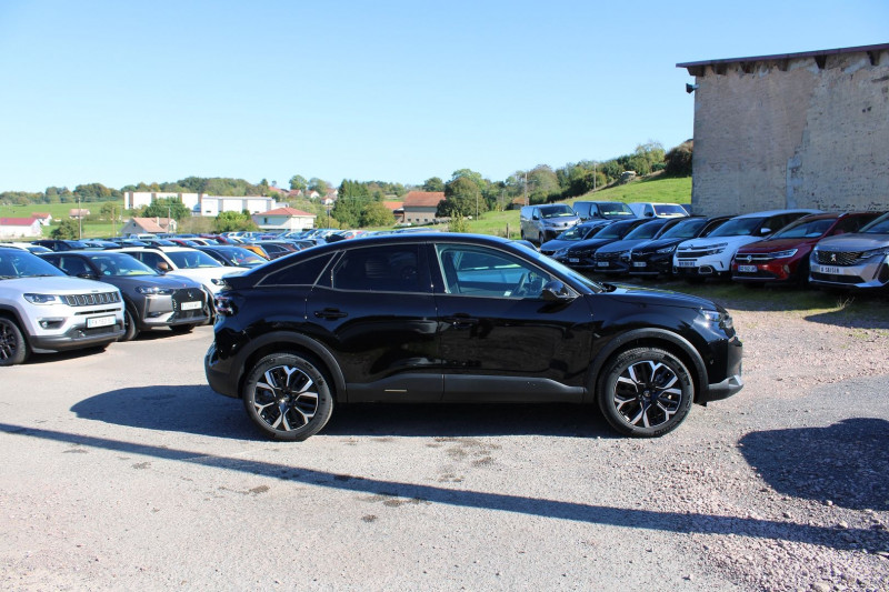 Photo 5 de l'offre de CITROEN C4 PHASE 5 MAX HYBRID 145 EAT8 BOITE AUTO CAMÃRA GRAND GPS 3D BLUETOOTH JA18 CUIR FULL LEDS à 24900€ chez Bougel transactions