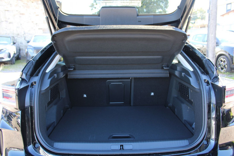 Photo 6 de l'offre de CITROEN C4 PHASE 5 MAX HYBRID 145 EAT8 BOITE AUTO CAMÃRA GRAND GPS 3D BLUETOOTH JA18 CUIR FULL LEDS à 24900€ chez Bougel transactions