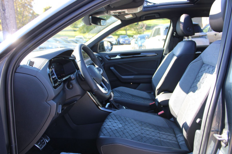 Photo 8 de l'offre de VOLKSWAGEN T-ROC II 2L TDI 150 CV R-LINE DSG7 BOITE AUTO CAMÃRA GPS FULL LEDS JANTES 19 TOIT OUVRANT à 38900€ chez Bougel transactions