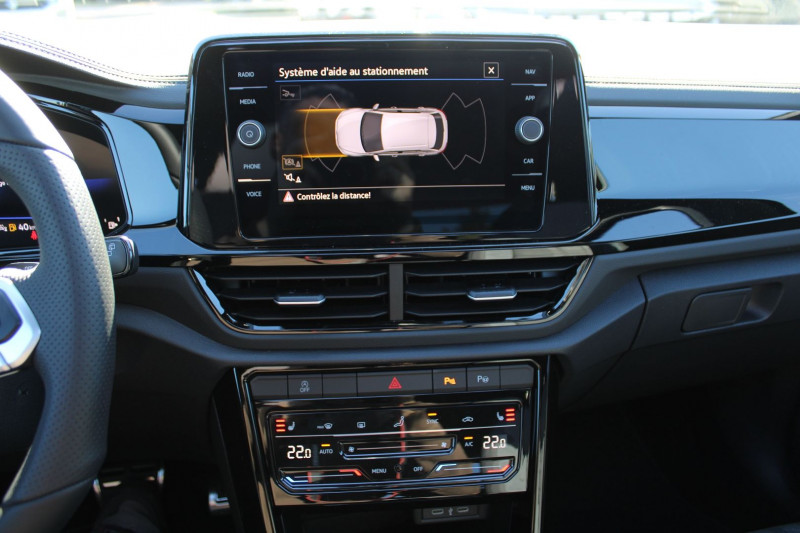 Photo 15 de l'offre de VOLKSWAGEN T-ROC II 2L TDI 150 CV R-LINE DSG7 BOITE AUTO CAMÃRA GPS FULL LEDS JANTES 19 TOIT OUVRANT à 38900€ chez Bougel transactions
